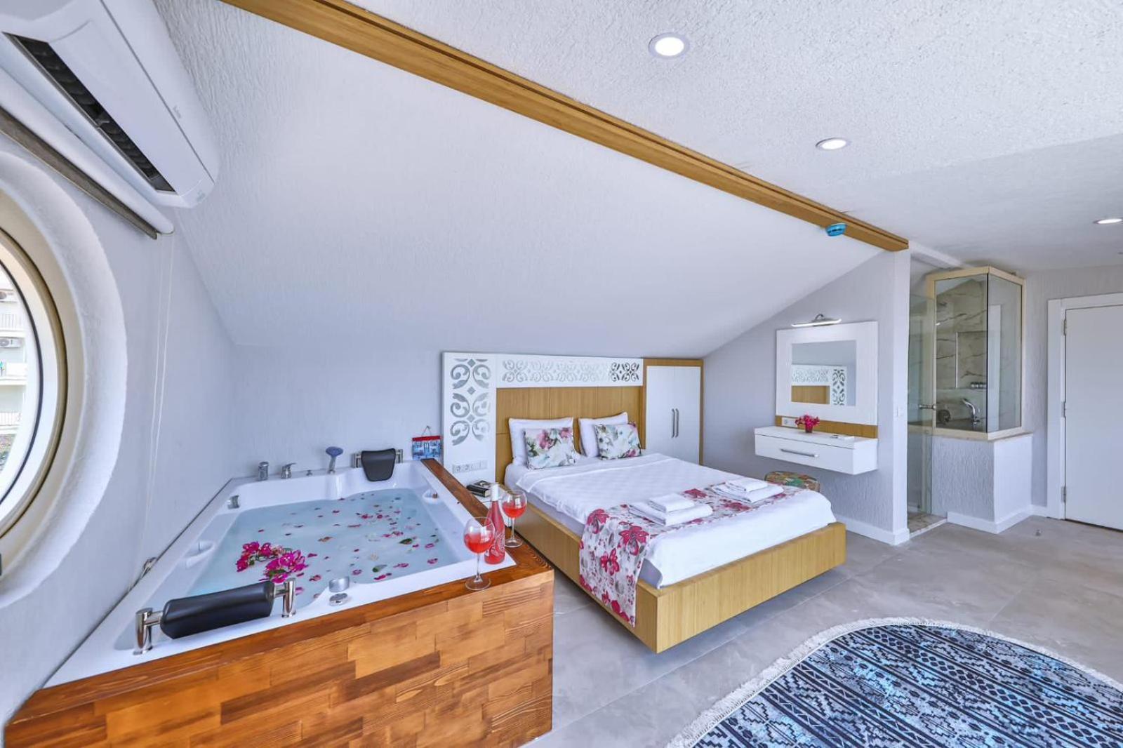 Hediye Hanim Suit&Apart Aparthotel คาช ภายนอก รูปภาพ